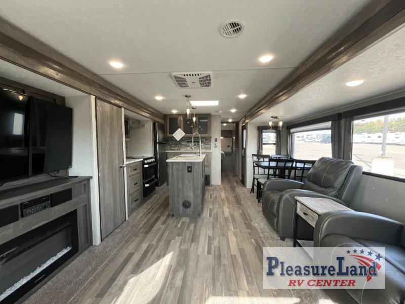 RV listing image