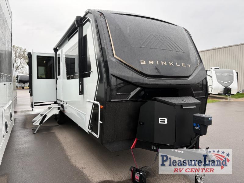 RV listing image