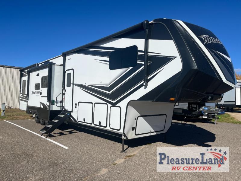 RV listing image