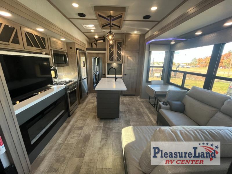 RV listing image