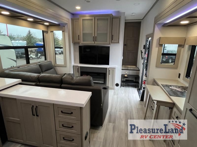 RV listing image