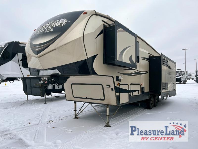 RV listing image