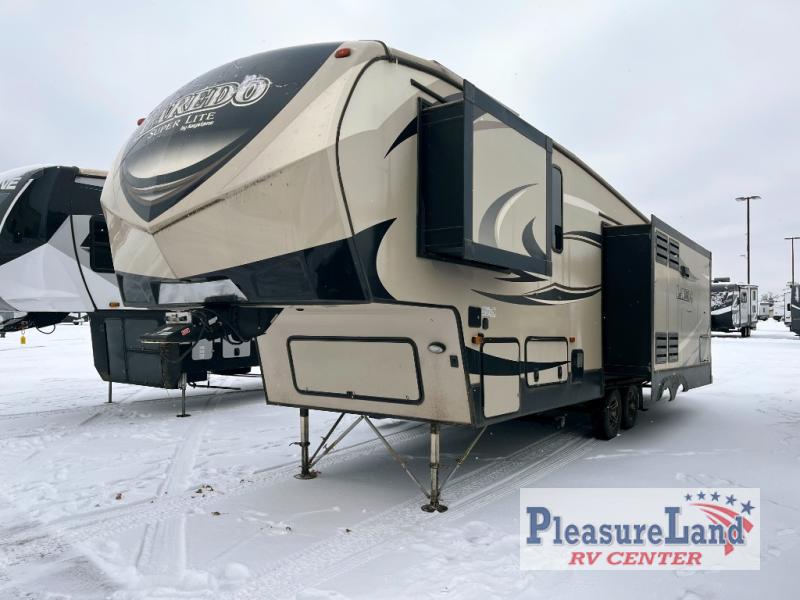 RV listing image