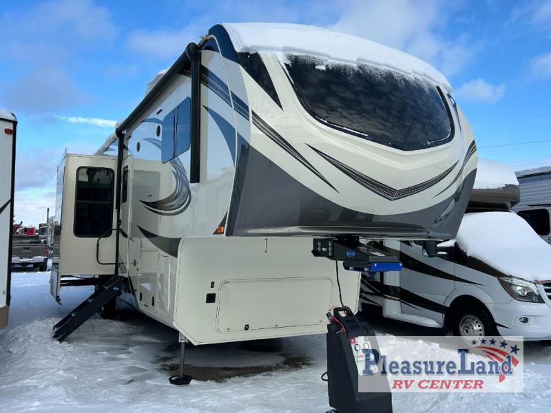 RV listing image
