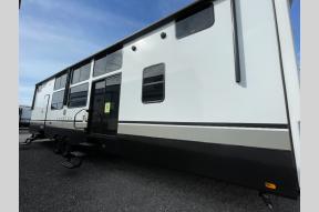 New 2024 CrossRoads RV Hampton 390PVL Photo