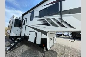 New 2023 Alliance RV Valor 43V13 Photo