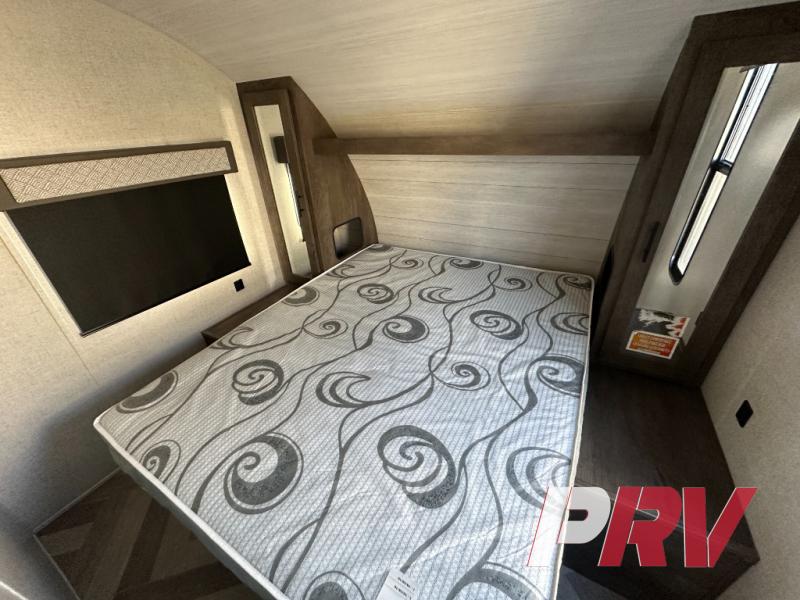 Used 2020 Forest River RV Wildwood X-Lite 273QBXL Travel Trailer