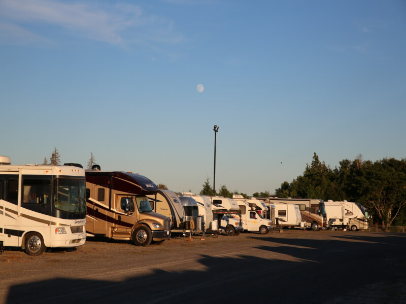30_Primo_Self_Storage_Outdoor_Storage.JPG
