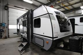 Used 2022 Coachmen RV Apex Nano 194BHS Photo