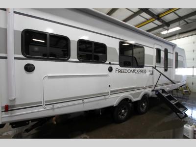 Coachmen RV - Freedom Express 274 RKS - Primo RV Centre Ottawa's #1 RV Dealer
