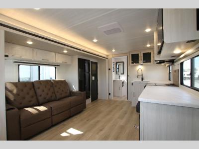 Forest River - Grand Surveyor 253 RLS - Primo RV Centre - Ottawa's #1 RV Dealer