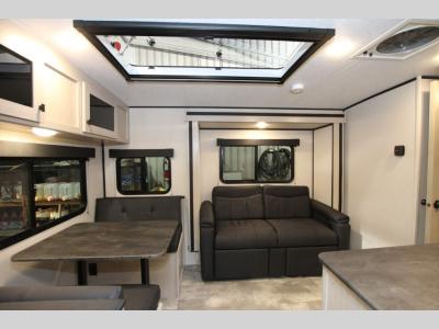 Coachmen RV - Apex Nano 213 RDS - Stargazer - Off Grid - Primo RV Centre - Ottawa's #1 RV Dealer