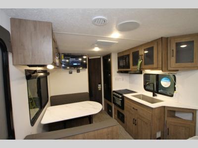 Coachmen RV - Freedom Express 22 SE - Primo RV Centre - Ottawa's #1 RV Dealer