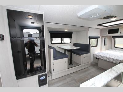 Coachmen RV - Apex Nano 190 RBS - Off Grid - Stargazer - Primo RV Centre - Ottawa's #1 RV Dealership