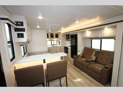 Forest River Inc - Surveyor Legend 204 MKLE - Primo RV Centre - Ottawa's #1 RV Dealer