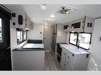 Coachmen RV - Apex Nano 187 RB - Off Grid - Primo RV Centre - Ottawa's #1 RV Dealer