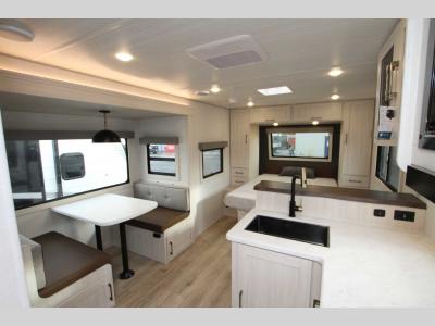 Forest River RV - Surveyor Legend 202 RBLE - Primo RV Centre - Ottawa's #1 RV Dealer