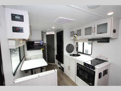 Forest River RV - R-Pod - RP 200 - Primo RV Centre - Ottawa's #1 RV Dealer
