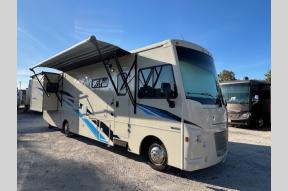 Used 2020 Winnebago Vista 32Y Photo