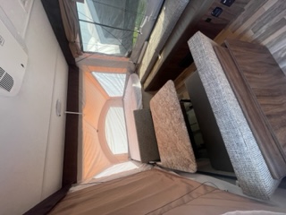 Deluxe Pop-Up Camper