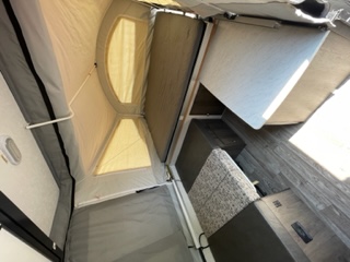 Deluxe Pop-Up Camper
