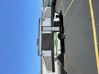 Deluxe Pop-Up Camper
