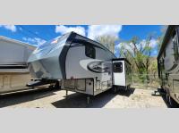 Fifth Wheel Used 2011 Jayco Eagle Super Lite With Slide Out