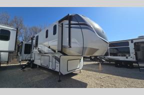 Used 2022 Alliance RV Paradigm 370FB Photo
