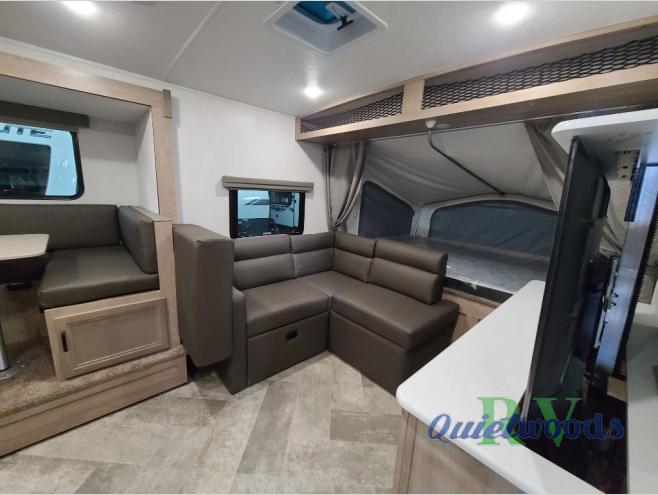 New 2023 Palomino SolAire 244H Expandable at Quietwoods RV | Neenah, WI ...