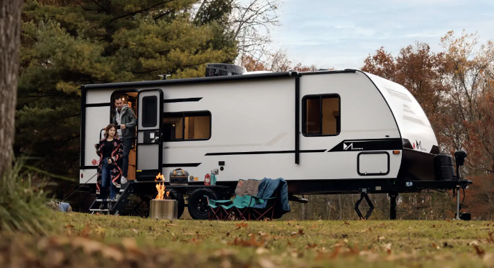 Front and side view of the 2024 Forest River Georgetown Series 5 GT5