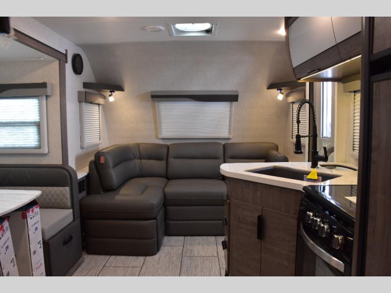 2022 Lance 2465 Interior
