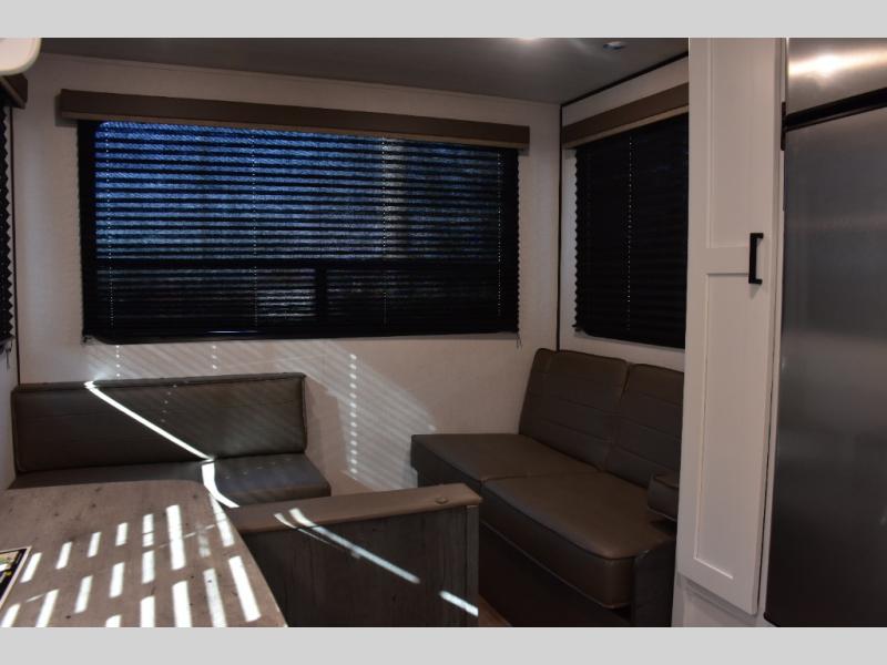 2023 Hideout 20RDN Interior