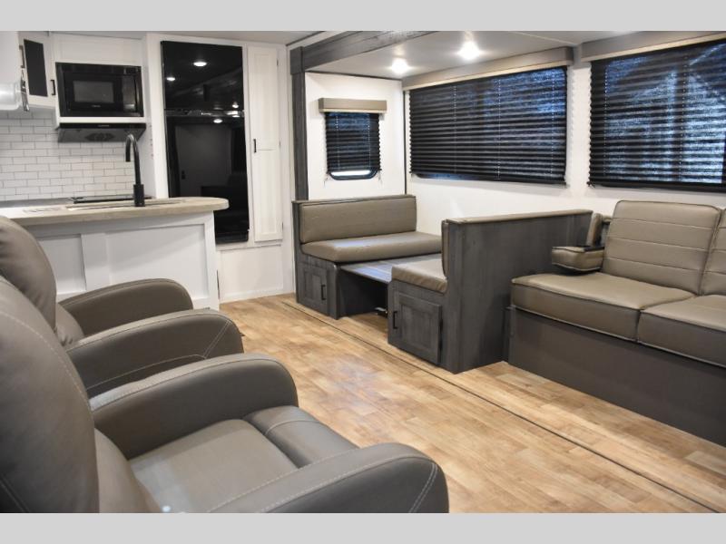 2023 Hideout 28RKS Interior
