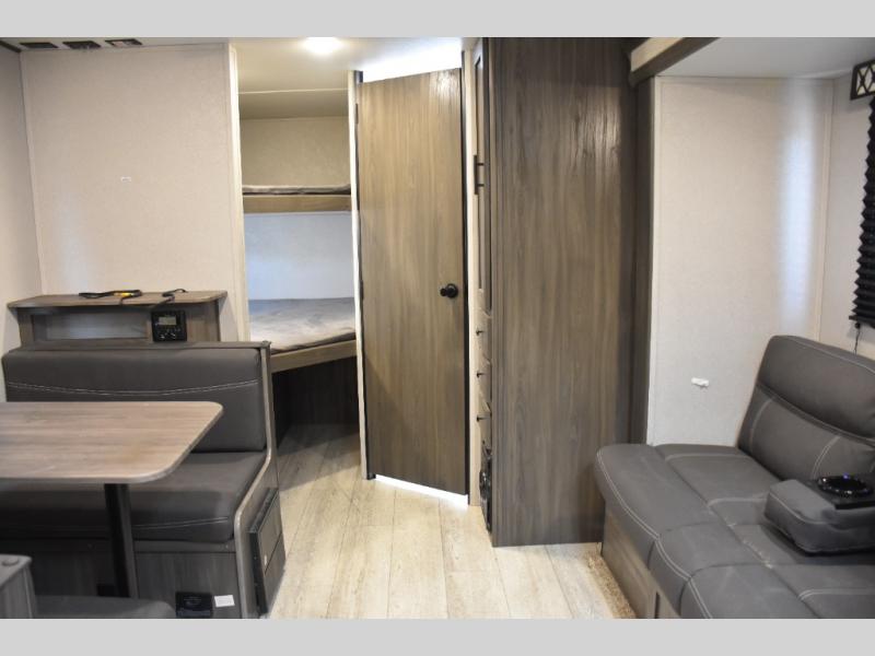 2021 Shasta 25RS Interior