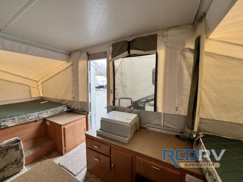 Used 2005 Forest River RV Rockwood FREEDOM 1640 Folding Pop-Up Camper ...