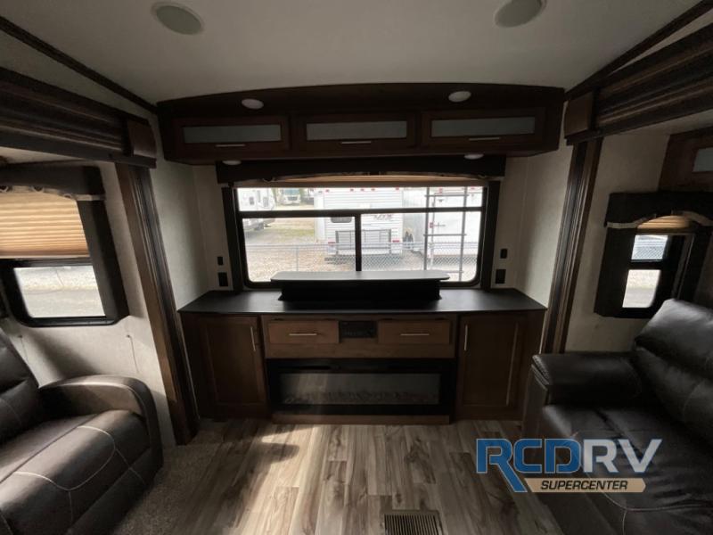 Used 2018 Keystone RV Cougar Half-Ton Series 29RES Fifth Wheel at RCD ...