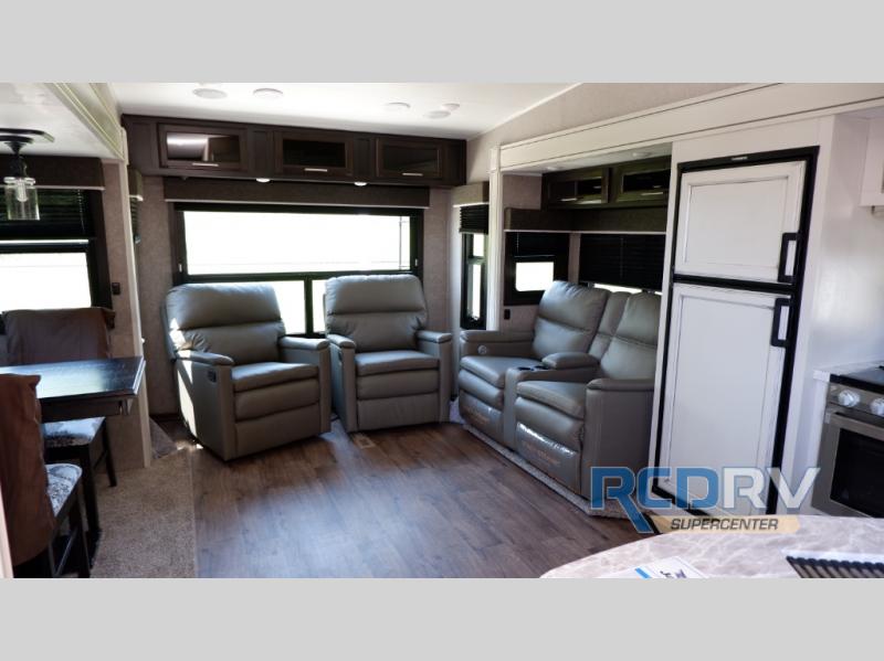 Jayco Eagle HT 27.5RLTS: Counter-top extension