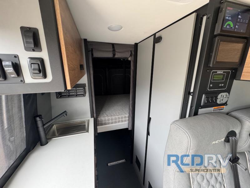 Revel/44E/2026 image-5