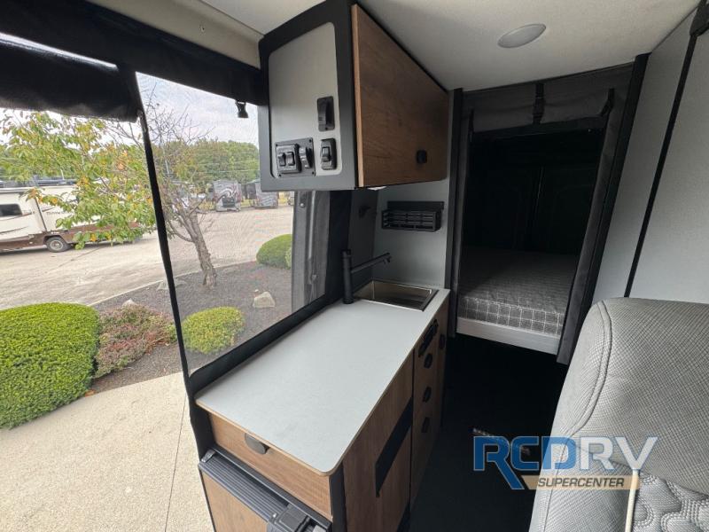 Revel/44E/2026 image-6