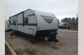 New 2023 Gulf Stream RV Conquest 295SBW Photo