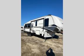 Used 2022 Dutchmen RV Astoria 3173RLP Photo