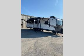 Used 2023 Forest River RV Rockwood Ultra Lite 2906BS Photo