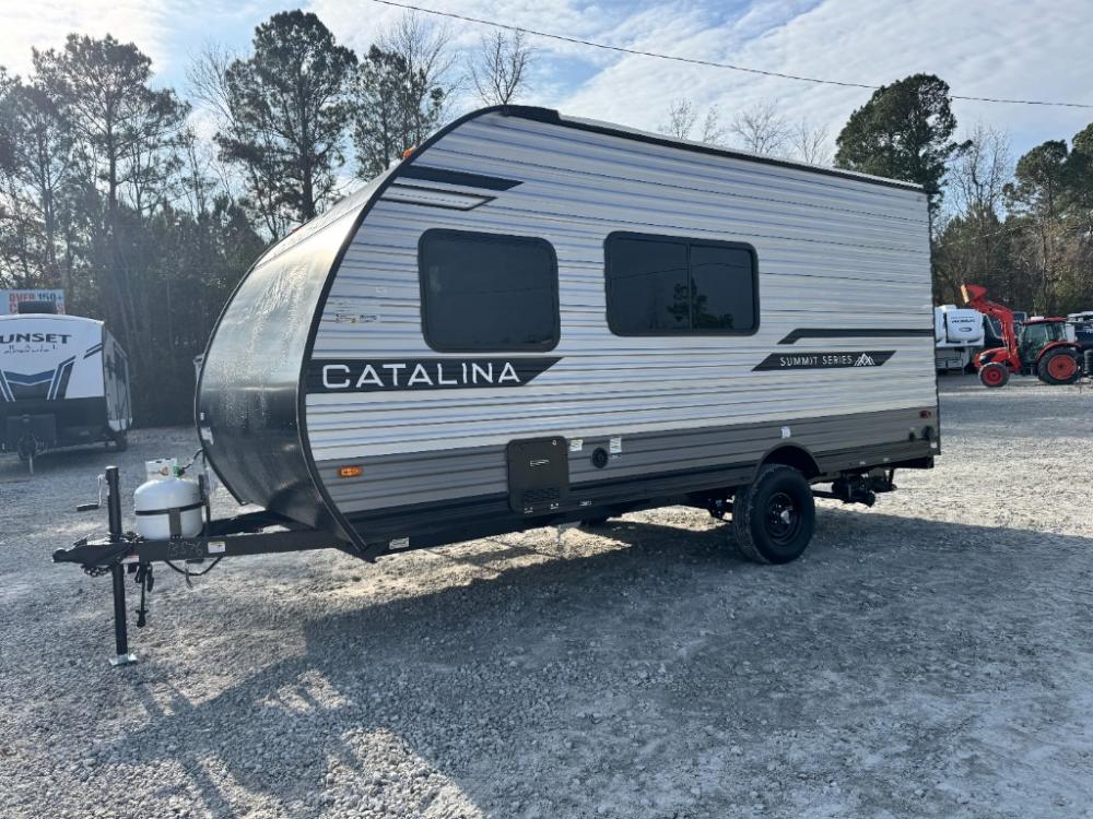 xterior side view of new 2026 Coachmen Catalina Summit Series 7 164BHX travel trailer for sale at Recreation USA in Longs, SC.