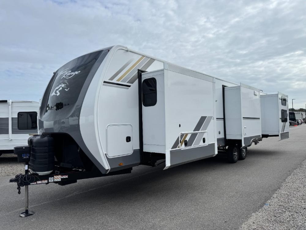 Floorplan layout of 2026 Open Range 338BHS showing 4 slides, rear bunkhouse, and kitchen island configuration