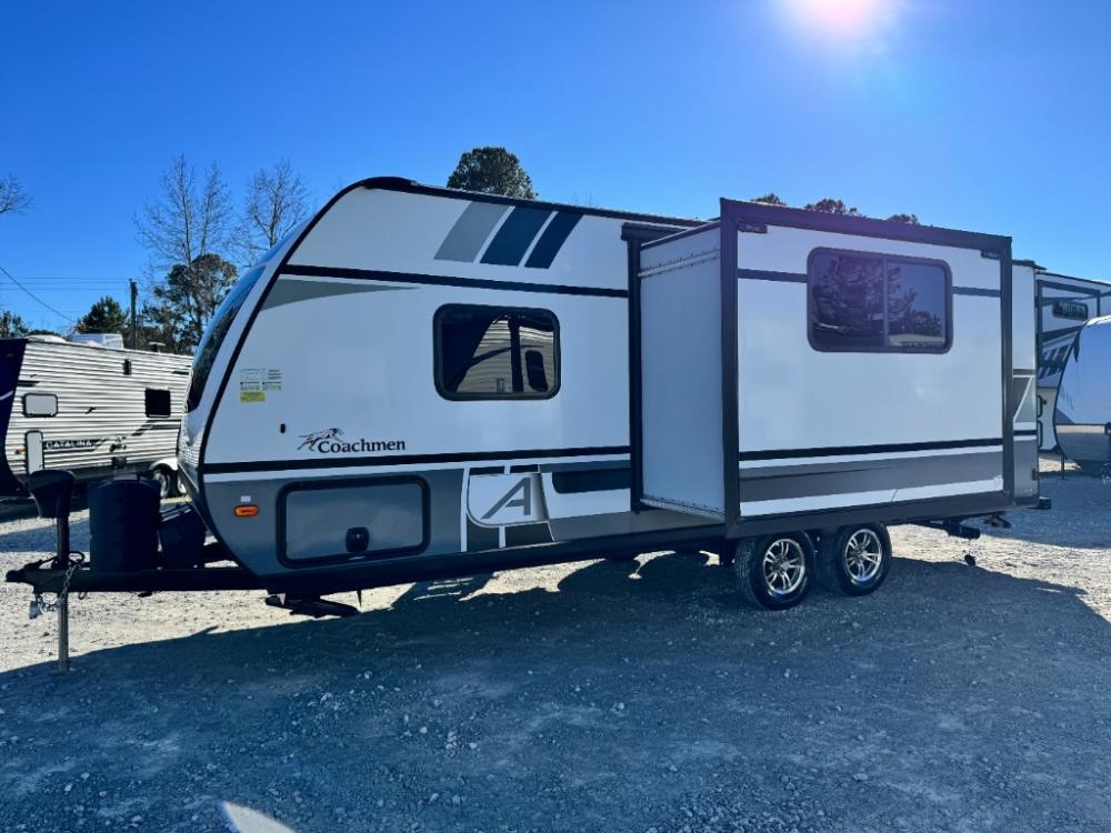 2021 Coachmen Apex Ultra-Lite travel trailer 215RBK