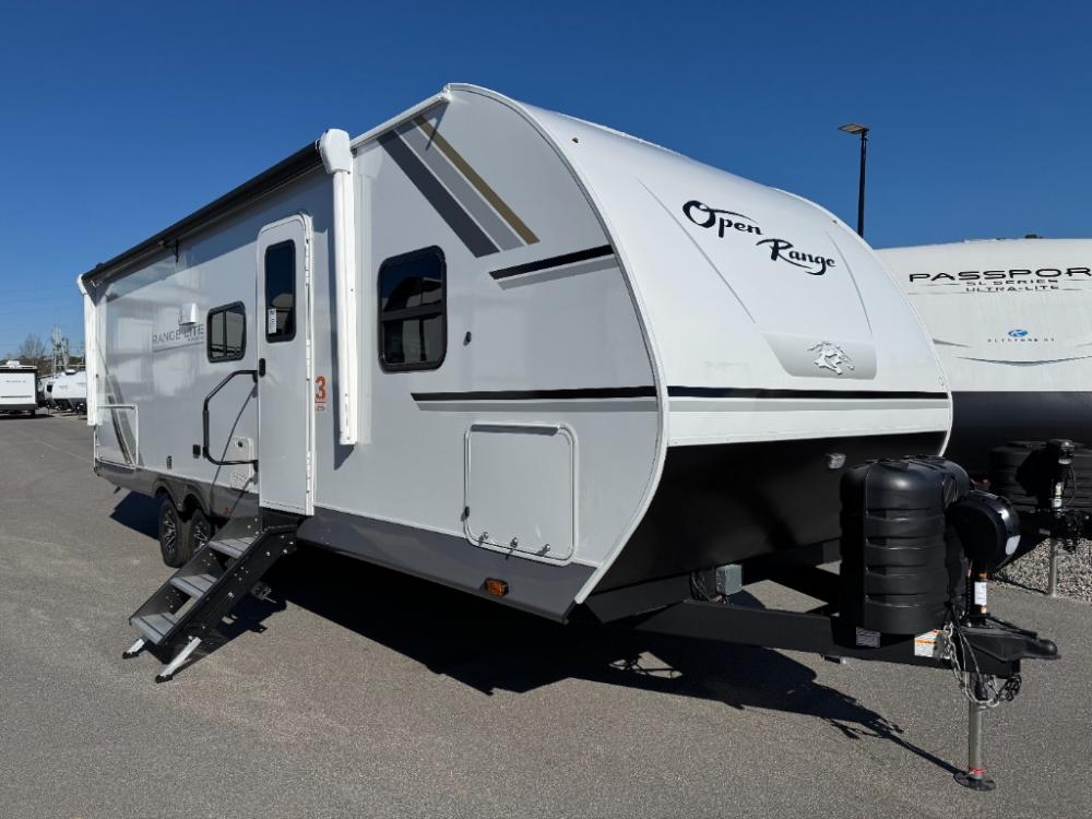 Brand New 2025 Highland Ridge RV Range Lite travel trailer 261BH