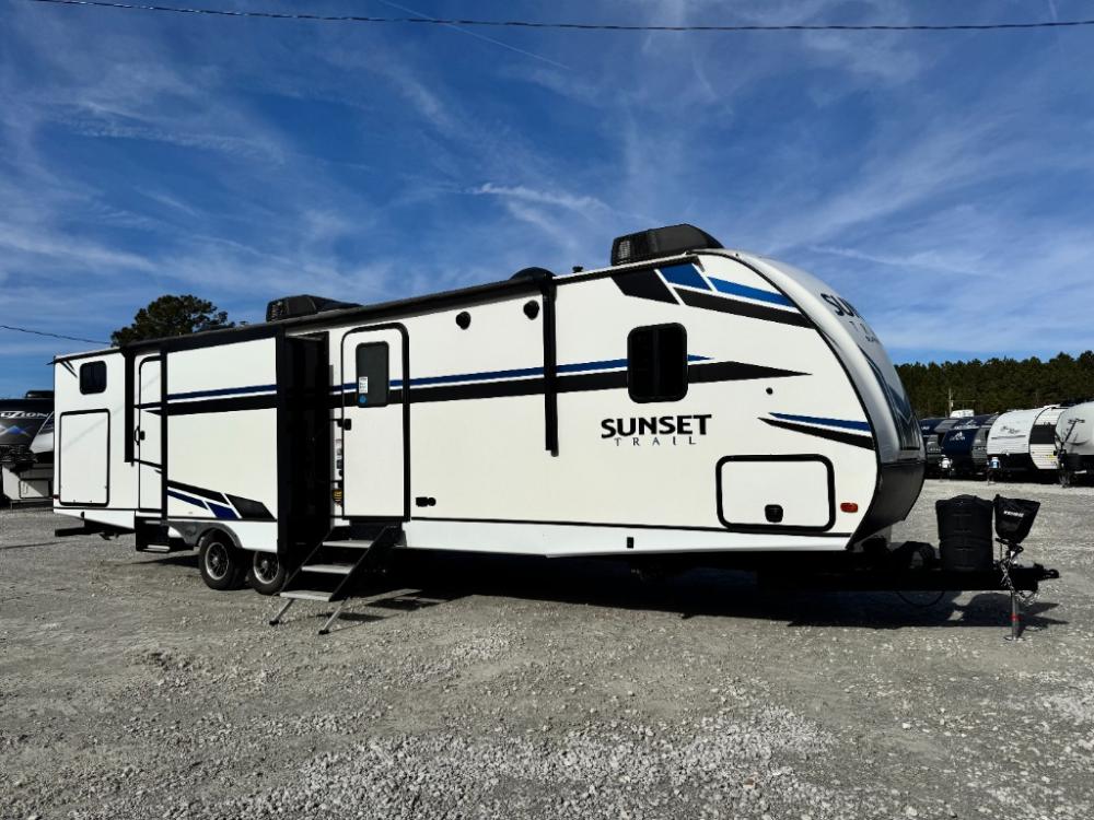 Used 2021 Crossroads Sunset Trail SS331BH travel trailer exterior at Recreation USA in Longs SC