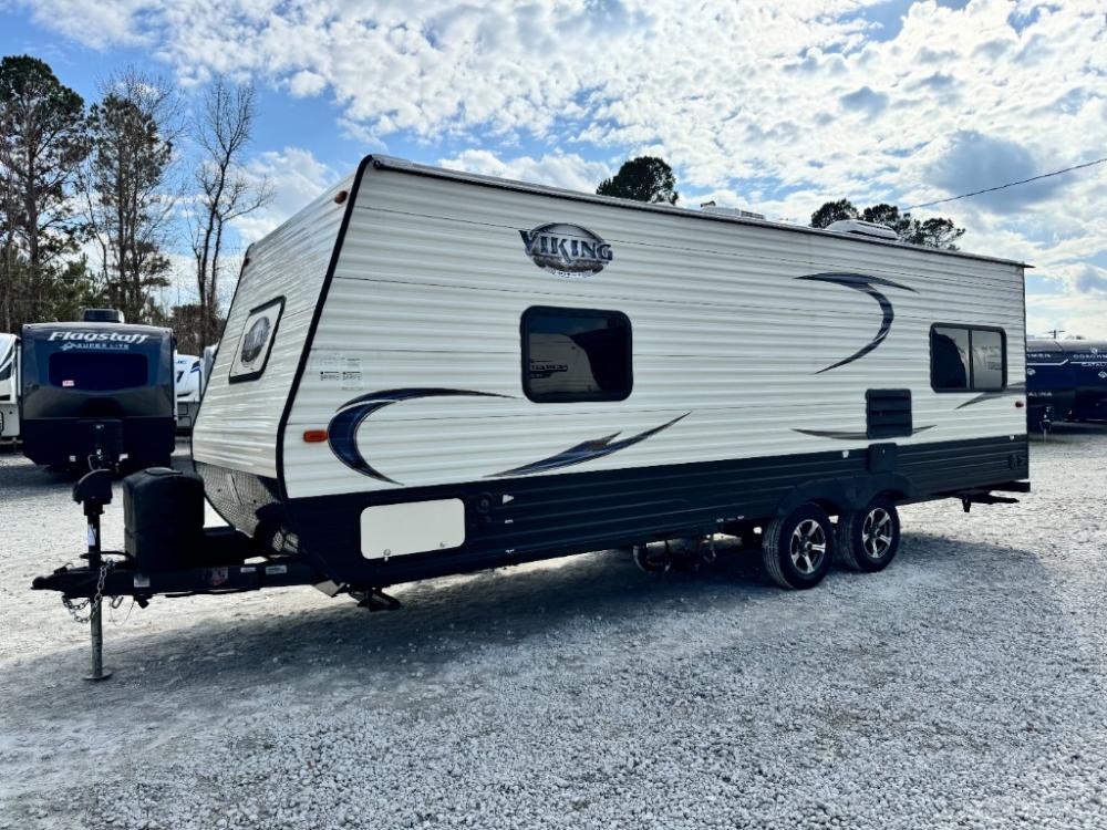 2018 Coachmen Viking Ultra-Lite travel trailer 21RD