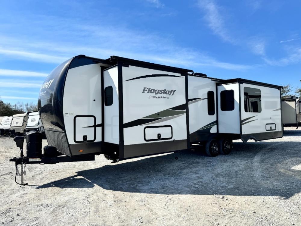 2023 Forest River Flagstaff Classic travel trailer 832RKSB