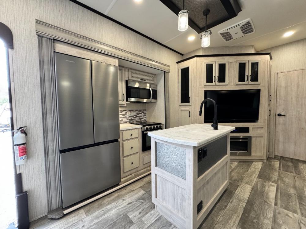 2022 Forest River Sandpiper 3440BH fifth wheel